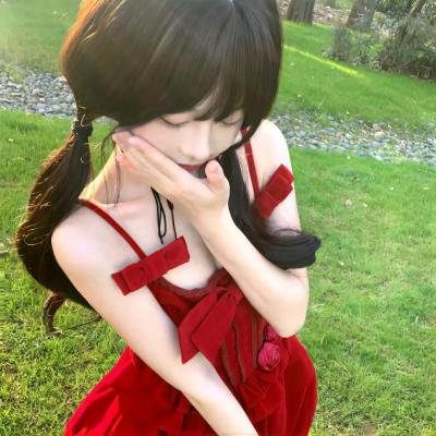 穿书后，她把悲剧变爽文