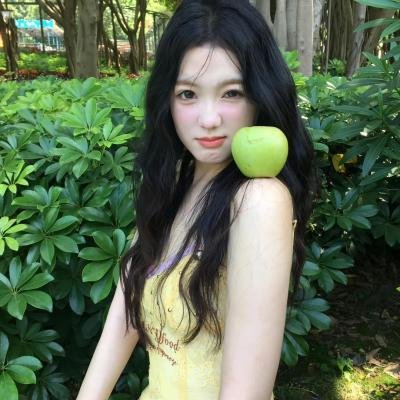 步步沦陷，娇妃她有亿点强